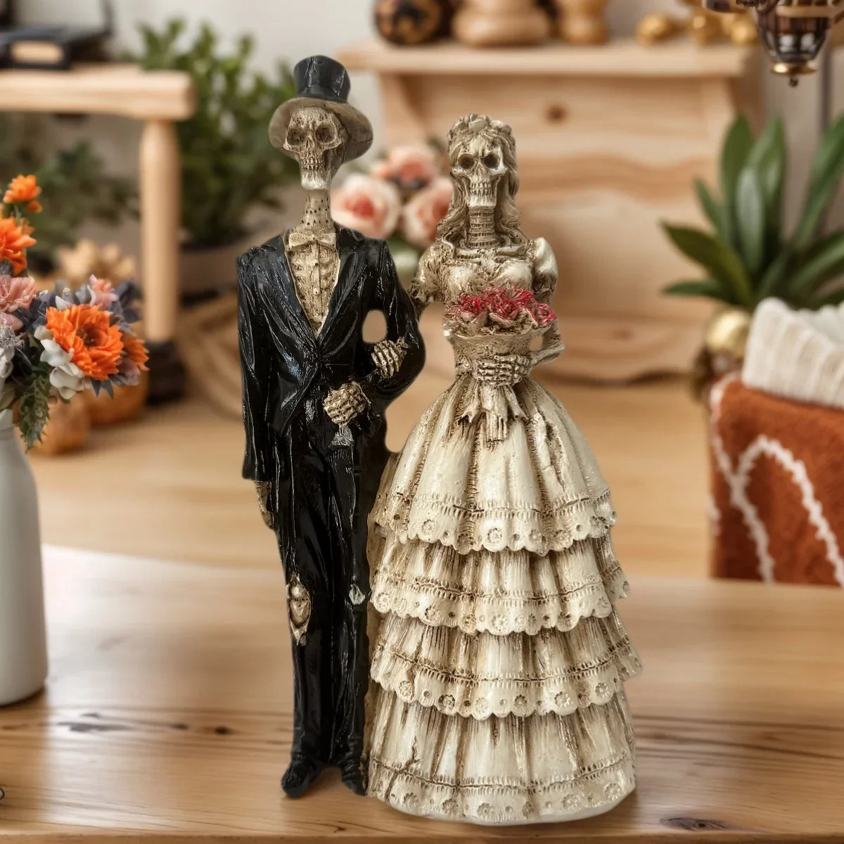 Halloween Skeleton Couple Statue – Vintage Wedding Style Resin Ornament, Romantic Spooky Home Decor
