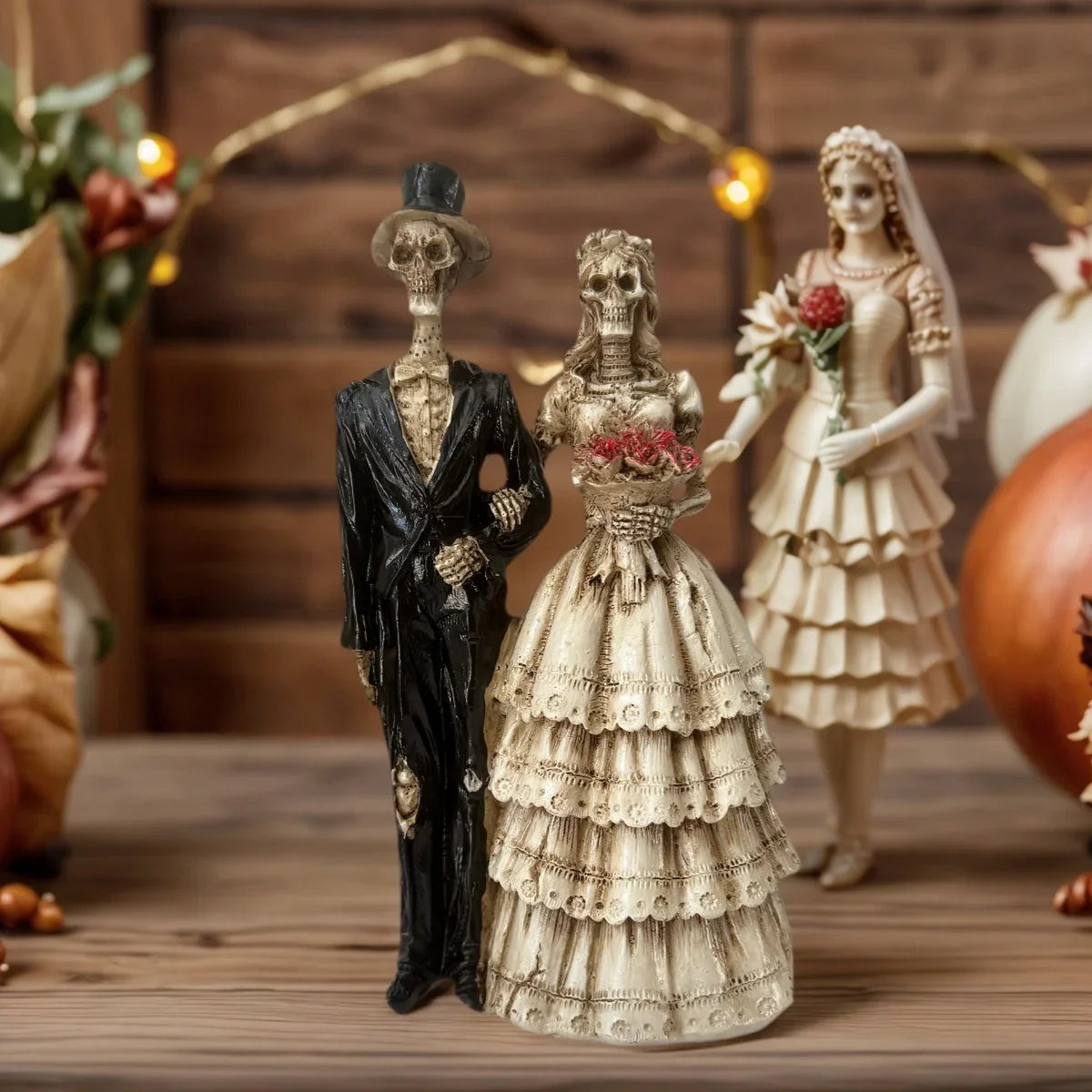 Halloween Skeleton Couple Statue – Vintage Wedding Style Resin Ornament, Romantic Spooky Home Decor